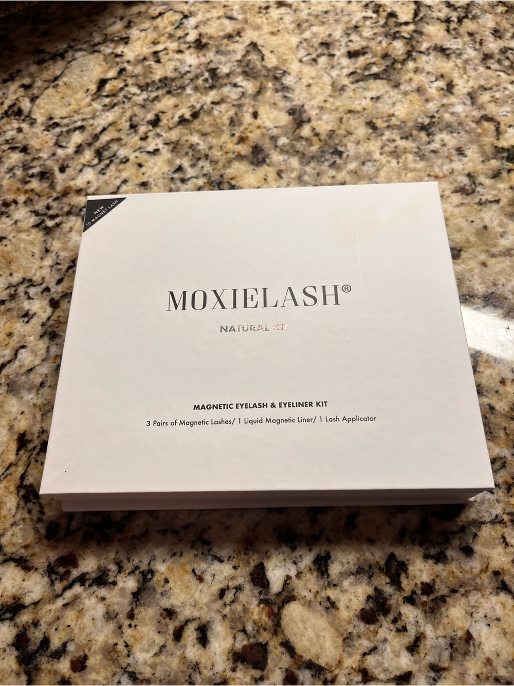 MOXIELASH Natural Magnetic Eyelash & Eyeliner Kit
